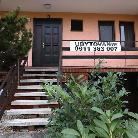 Ubytovanie Viktória Dunajská Streda Exterior foto
